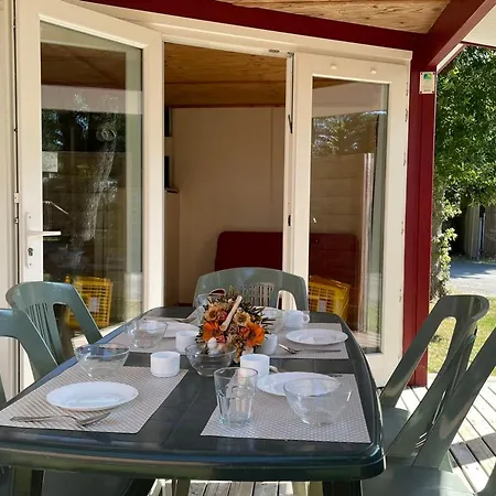 à Saint-pierre-d'oléron Avec Terrasse - Api-1-52-1111 Camping Saint-Pierre-d'Oleron